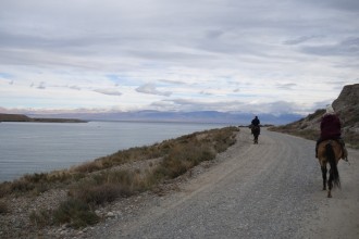 Ballade au bord du lac Issyk koul (KIRGHIZISTAN)